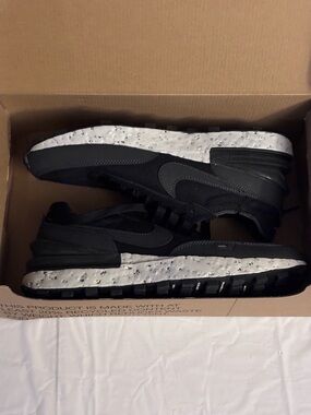 Brand New Nike Waffle One Crater men’s size 9